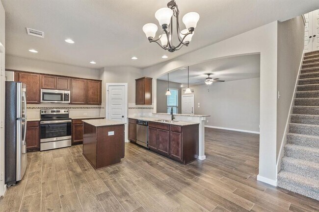 Building Photo - 9732 Grosbeak Ln
