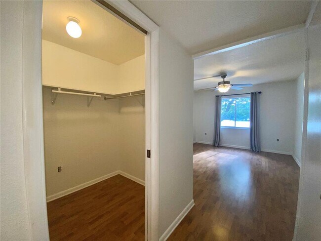 Building Photo - 1100 Delaney Ave