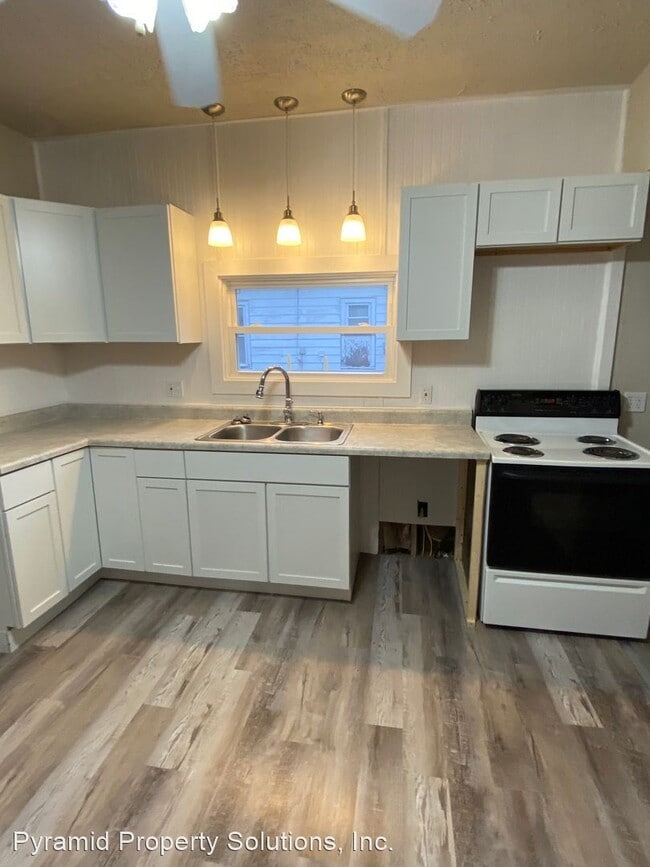 Building Photo - 3 br, 1.5 bath House - 109 S Attica Rd