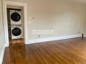 Building Photo - 338 K St
