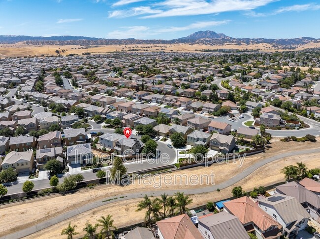 Building Photo - 5408 Mazant Loop
