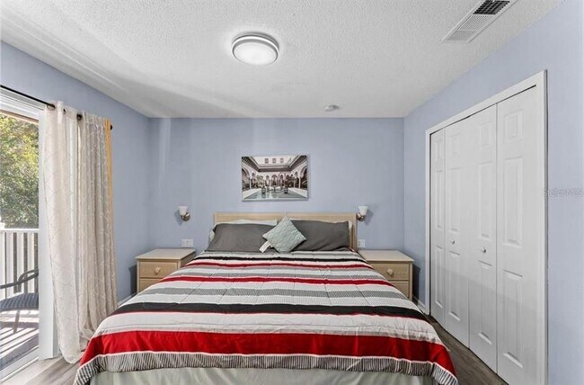 Building Photo - 1017 Park Ridge Cir