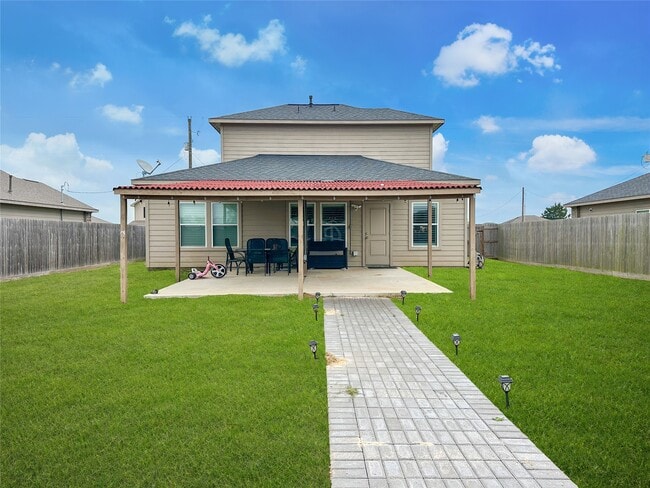 Building Photo - 727 Rd 5105