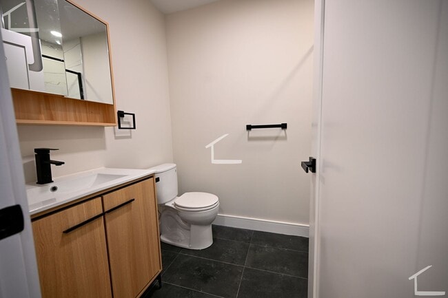 Building Photo - Newly renovated Bay Village 2-bed; Available for May or June!