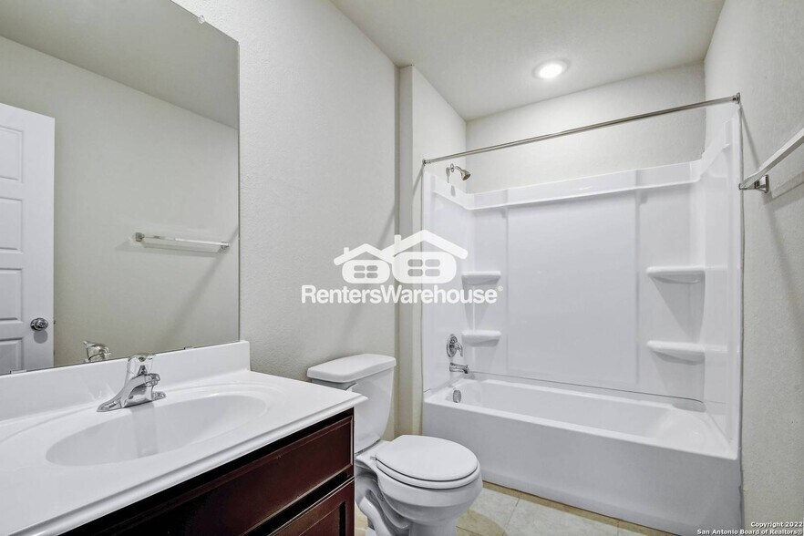 Building Photo - 522 Wild Olive Wy