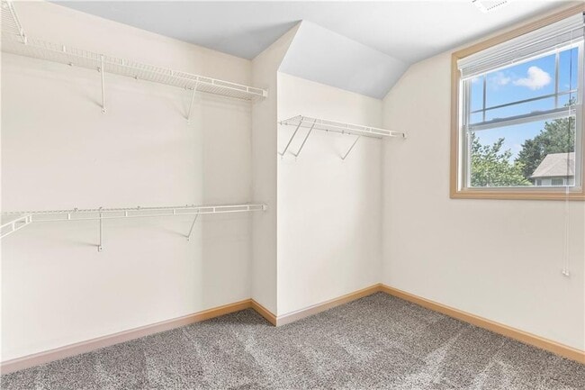 Building Photo - 1492 Station Ridge Ct SE