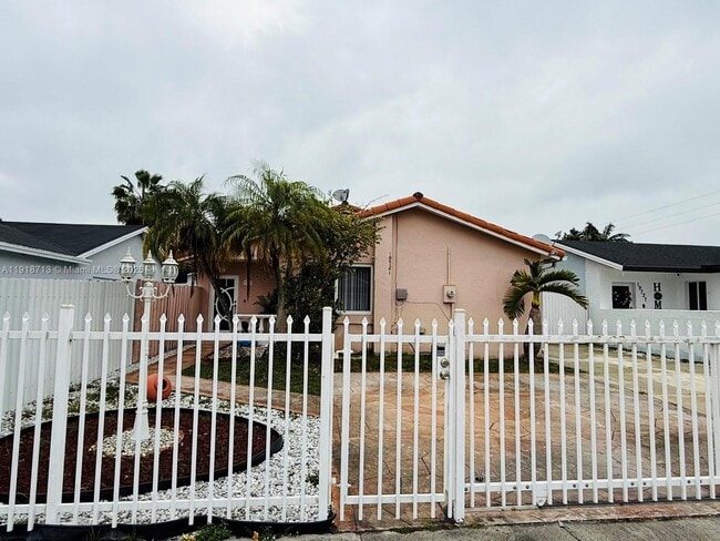 Primary Photo - 19721 SW 122nd Pl