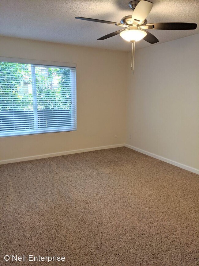 Building Photo - 4070 Kansas St
