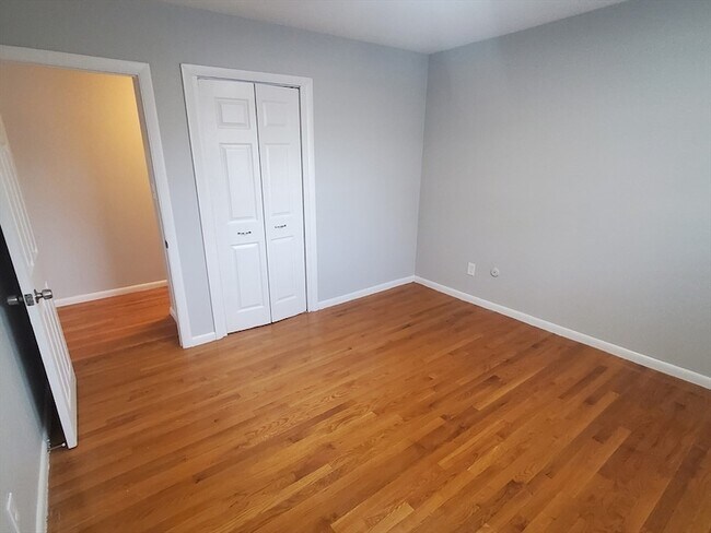 Building Photo - 24 Colgate Rd