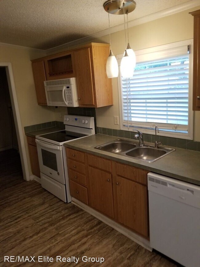 Building Photo - 3 br, 2 bath House - 213 Petteway Drive