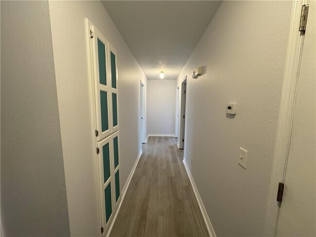 Building Photo - 590 Duckworth St