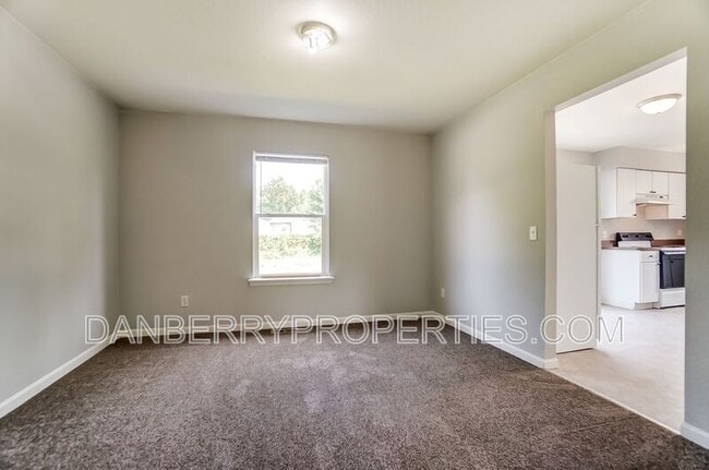 Building Photo - 3716 Turret Green Dr