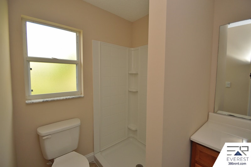 Building Photo - 5 Richfield Ln