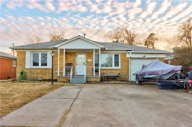 Building Photo - 7112 NW 45th St