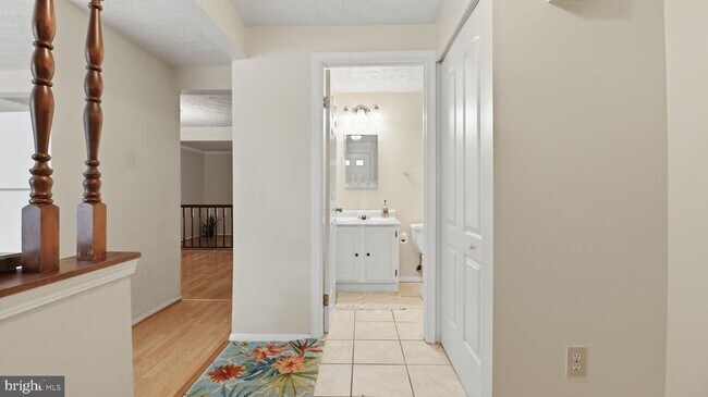 Building Photo - 7821 Fairborn Ct