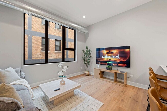 Building Photo - 6044 N Winthrop Ave