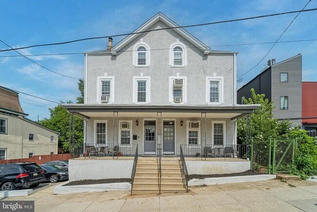 Building Photo - 3505 Bowman St