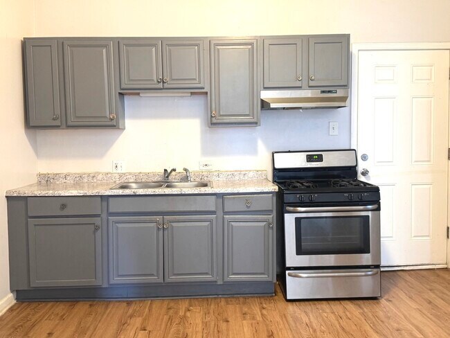 Building Photo - 1711 N Kimball Ave