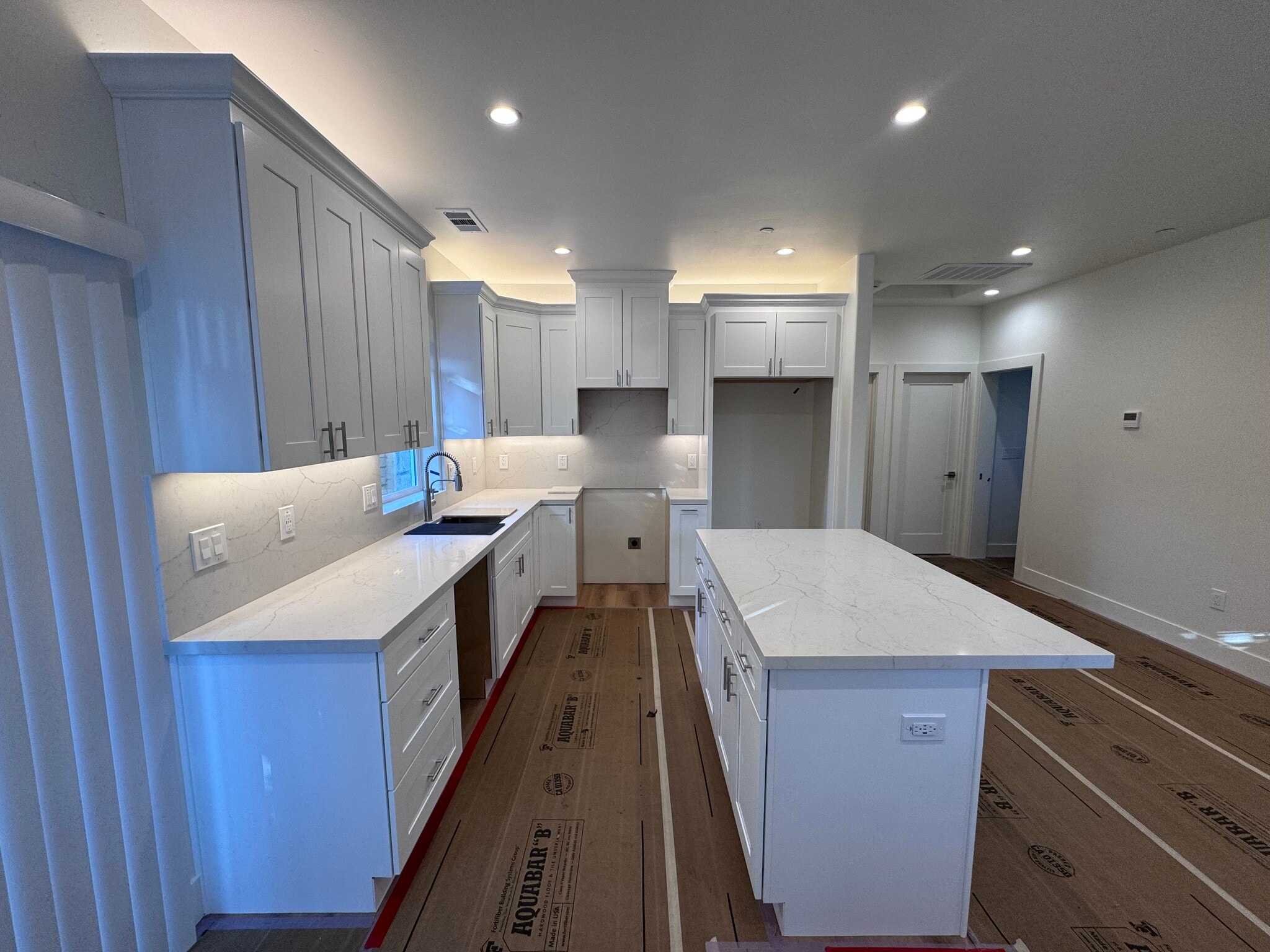 Building Photo - 1577 Cottonwood Dr