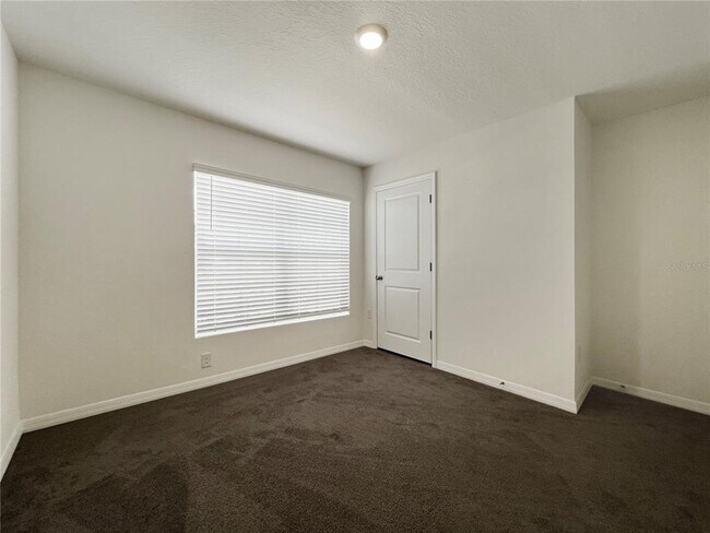 Building Photo - 822 Will Scarlett Ave