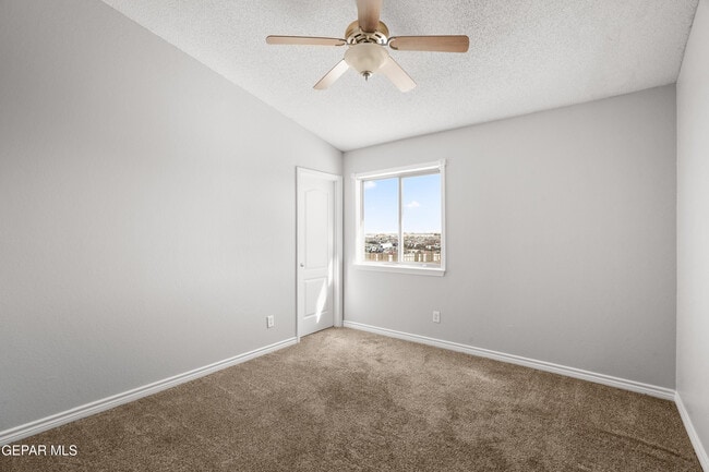 Building Photo - 14141 Tierra Leona Dr