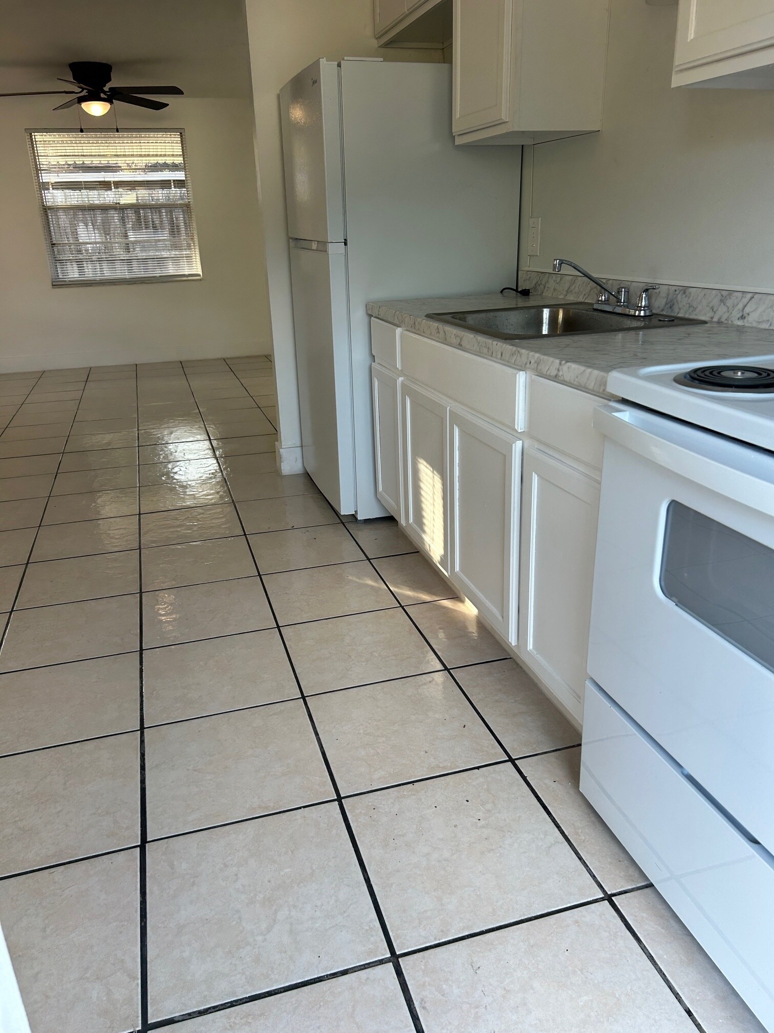 Building Photo - 38825 C Ave