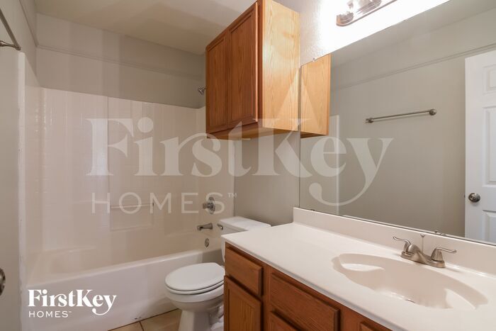 Building Photo - 1723 Ryanfeld Dr