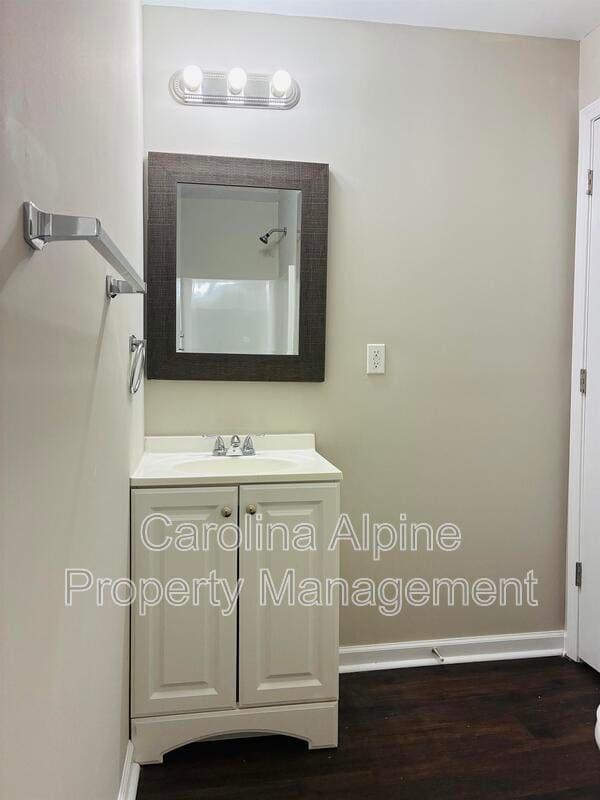 Building Photo - 317 N Dilling St