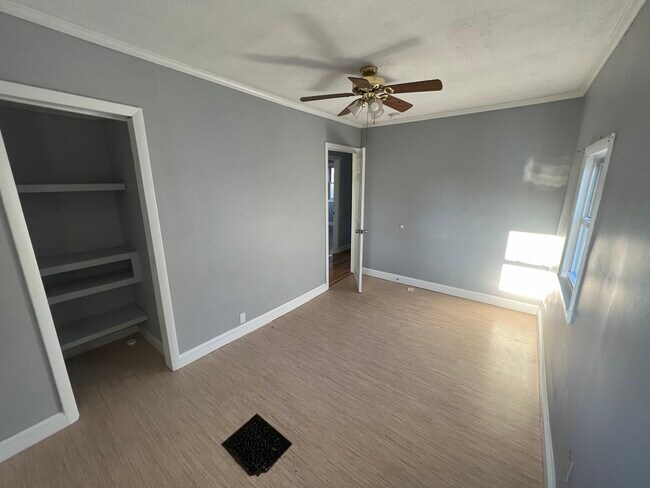 Building Photo - 26 Highland Ln