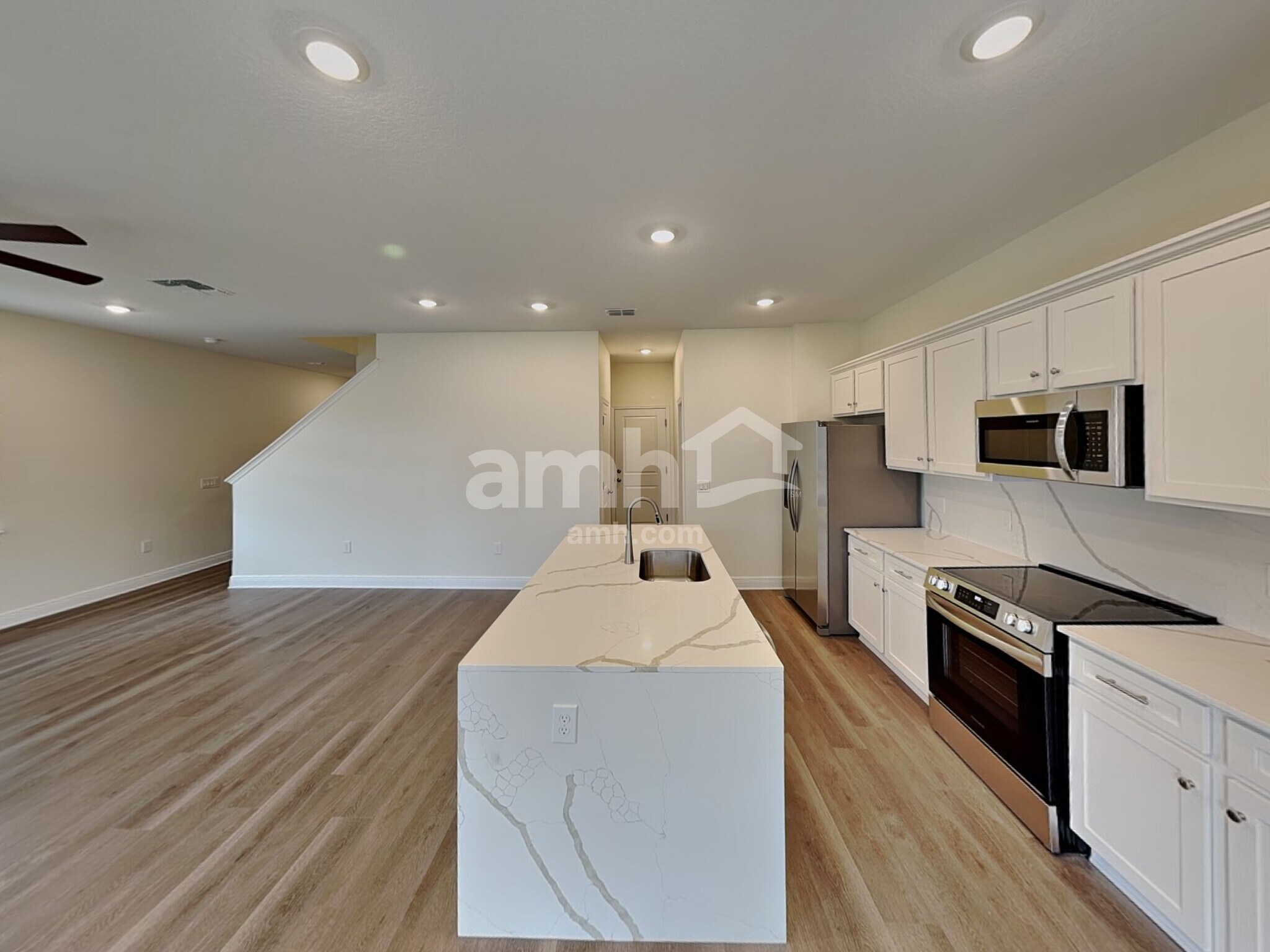 Building Photo - 5944 Pinewood Ests Dr