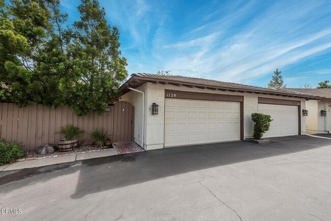 Building Photo - 1129 Glenbridge Cir