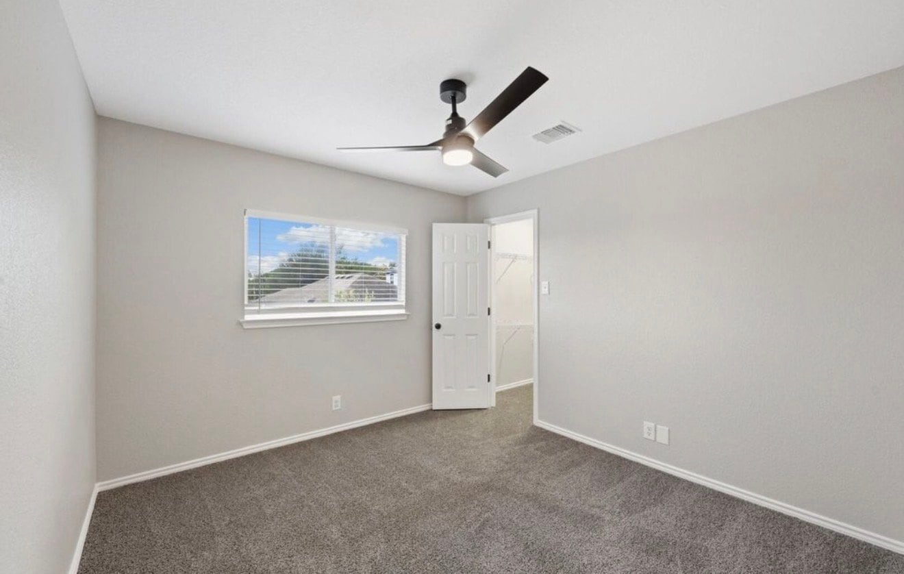 Building Photo - 10807 Indigo Creek