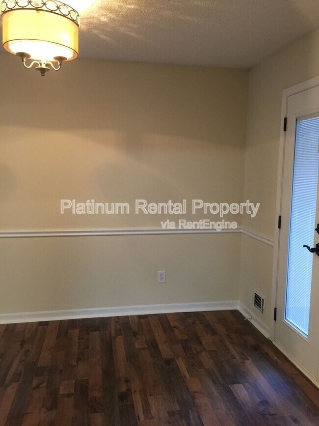 Building Photo - 9775 Loblolly Ln