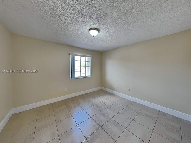 Building Photo - 12354 SW 143rd Ln