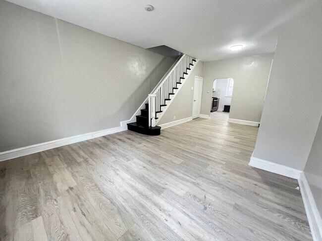 Building Photo - Remodeled 3b/1.5b House. Section 8 ONLY!