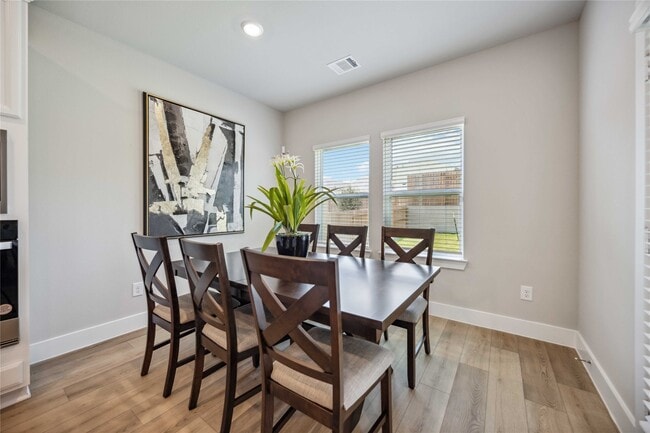 Building Photo - 6923 California Black Oak Dr