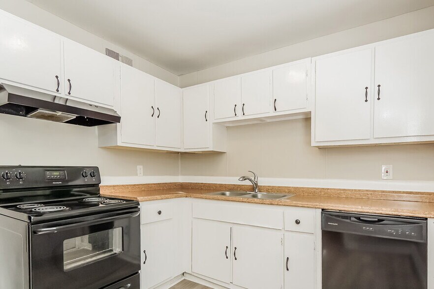Building Photo - 209 Woodward Dr