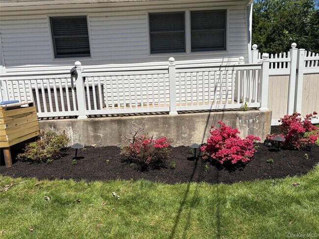 Building Photo - 4429 Express Dr N