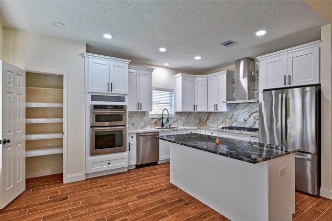 Building Photo - 17907 Pelican Way Rd