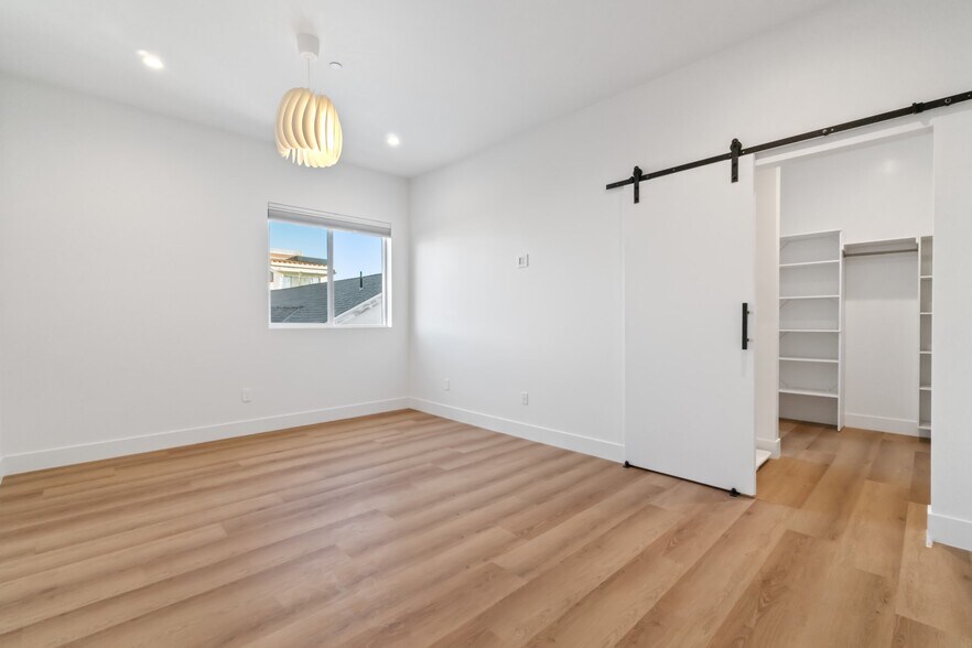 Building Photo - 3917 Inglewood Blvd