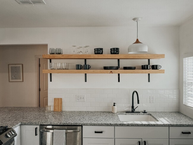 Building Photo - 3729-3727 N 24th St