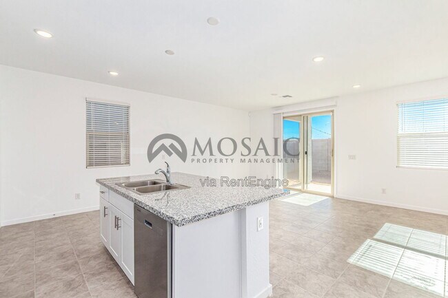 Building Photo - 8821 W Agora Ln