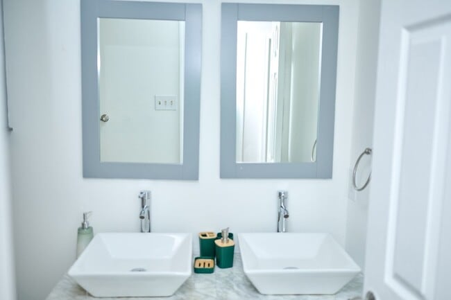 Building Photo - 1314 Harwich Dr