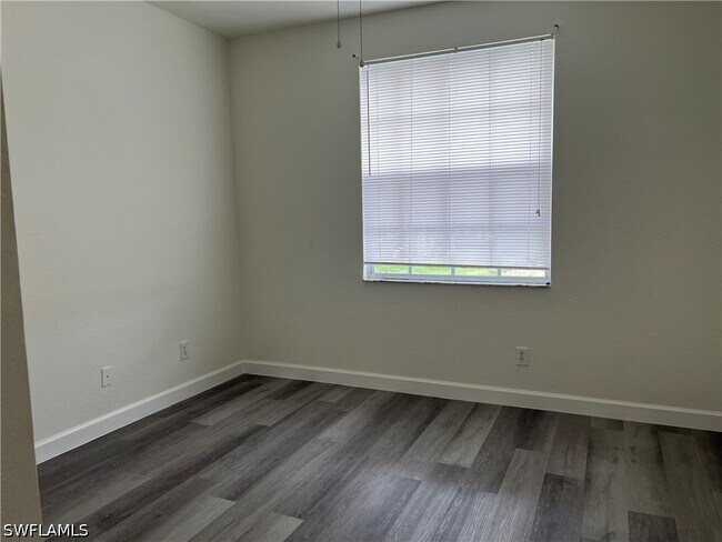 Building Photo - 4650 St Croix Ln