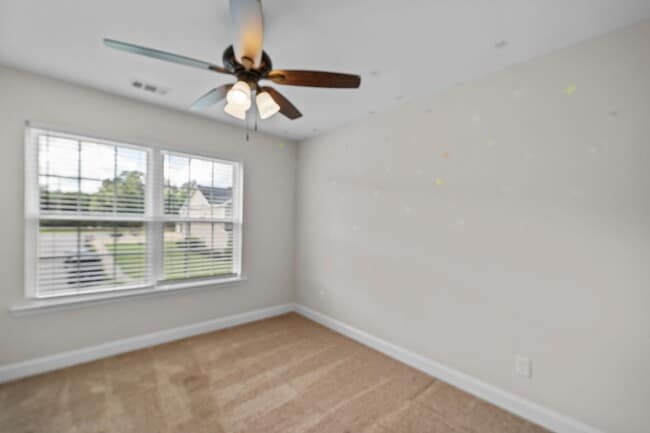 Building Photo - 147 Ainsdale Dr