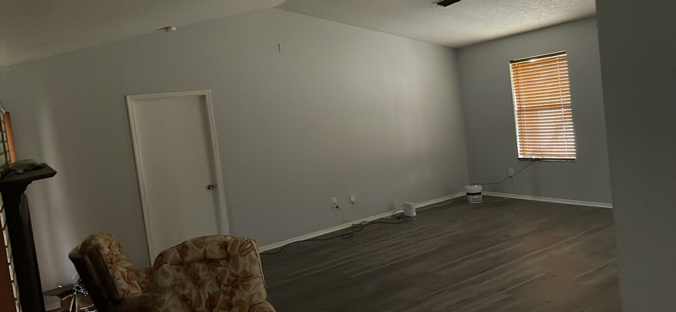 Building Photo - 5190 Fay Blvd