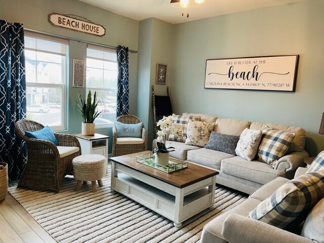 Spend the winter at the beach! - 709 Elton Ave