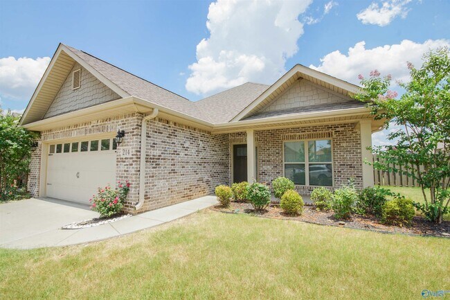 Primary Photo - 214 Brighton Park Way