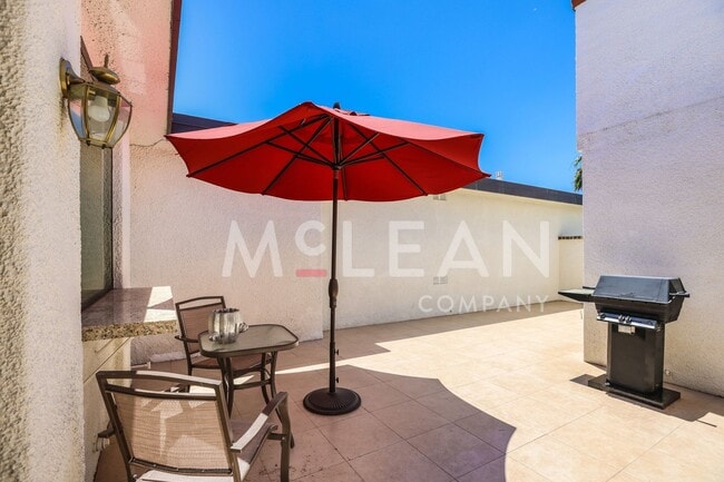 Building Photo - Two Bedroom - Rancho Mirage Private Home