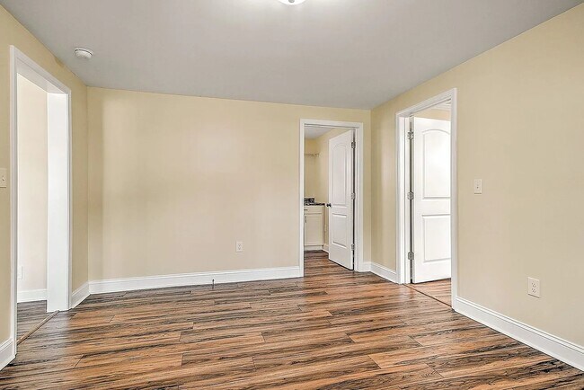 Building Photo - 2361 Hiwassee Dr